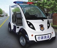 驚喜！警用巡邏車上的金剛砂PVC地板