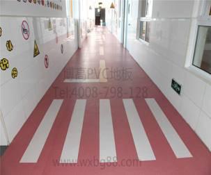幼兒園塑膠地板，學(xué)習(xí)的路在腳下