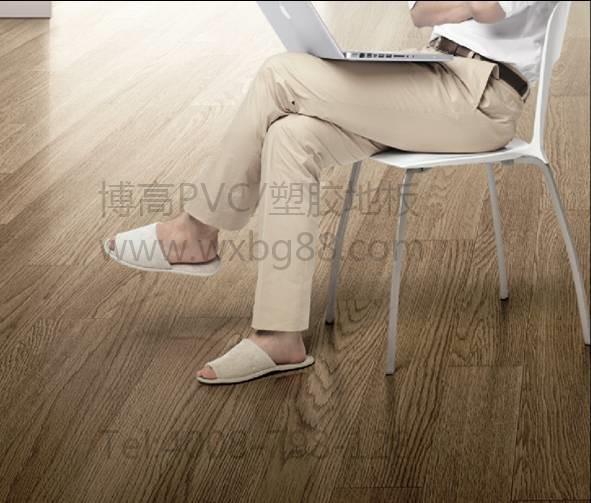 地板質(zhì)量成投訴重災(zāi)區(qū)，騰方PVC地板一百分滿(mǎn)意度成特例