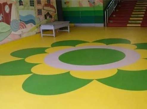 幼兒園塑膠地板怎么樣？幼兒園塑膠地板有害健康嗎？